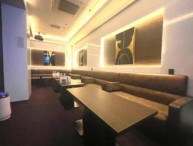 CLUB CHATEAU（シャトー） 下通りキャバクラ SHOP GALLERY 3